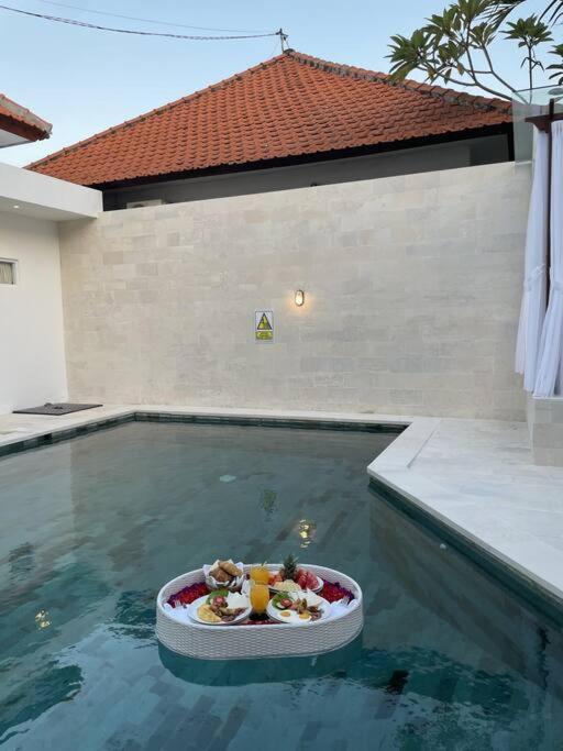Villa Akmali Umalas 2Br With Private Pool & Jacuzzi Чангу Экстерьер фото