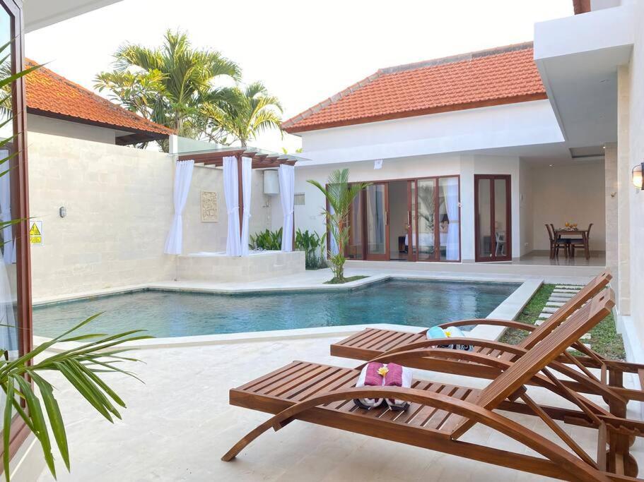 Villa Akmali Umalas 2Br With Private Pool & Jacuzzi Чангу Экстерьер фото